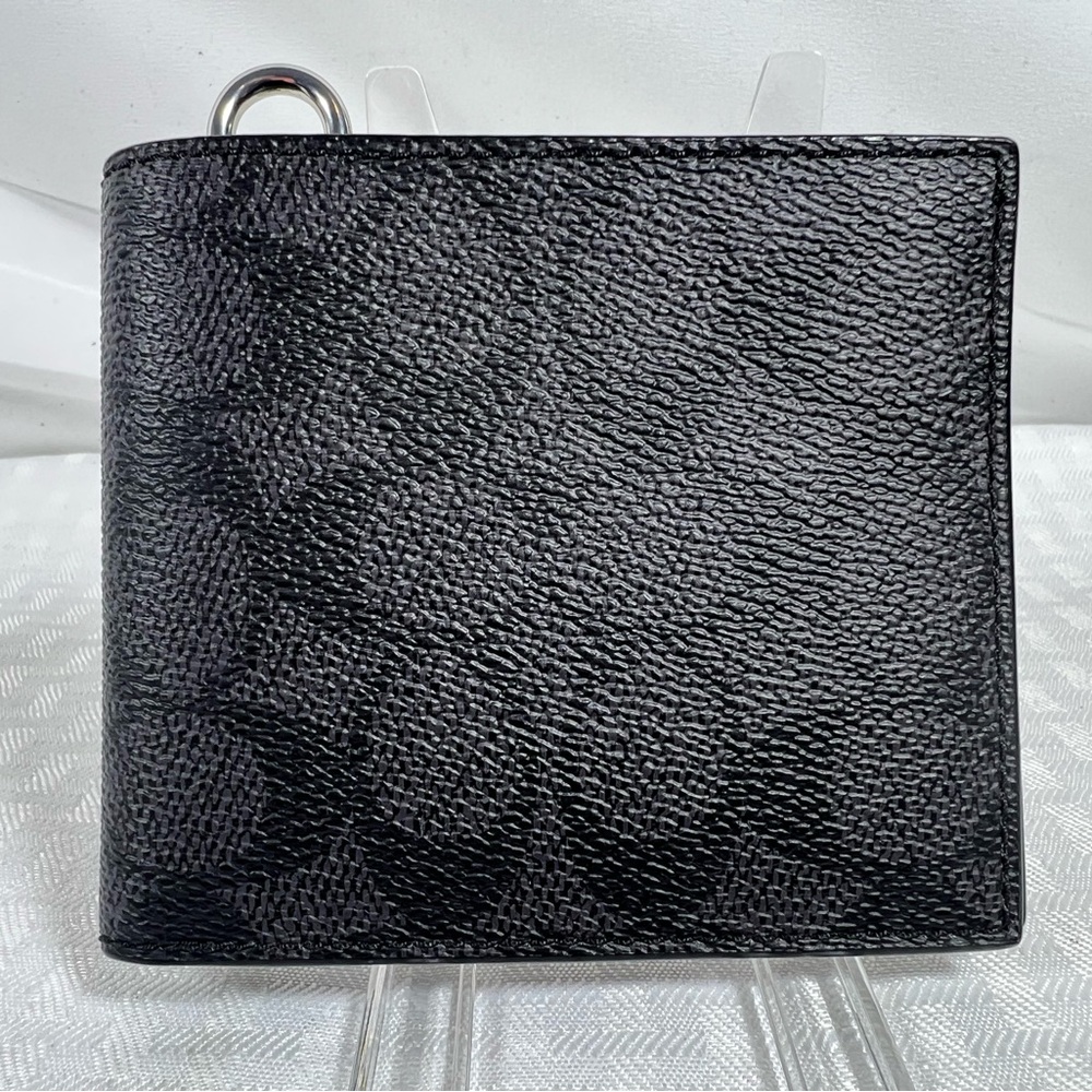 2092: Coach Men’s Black Signature Canvas Bifold Wallet w Key Ring / chain ring